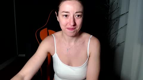 Snapshot of piscesgirl06 chatting on December 30, 5:37 am piscesgirl06 online show from December 30, 5:37 am