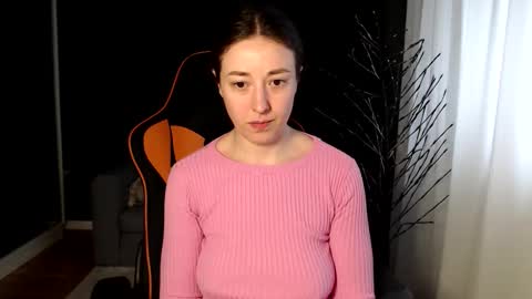 piscesgirl06 online show from February 18, 6:12 am