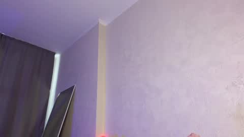 Emmy cheekslap and Edward online show from April 23, 6:54 am