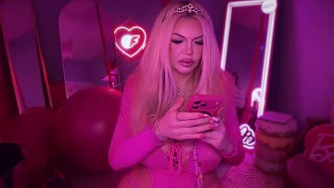 Dumb bimbo fuck doll online show from September 27, 12:18 am