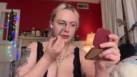 Platinum 3 online show from May 18, 5:57 am