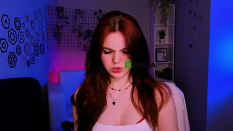 Sophie online show from April 25, 10:29 pm