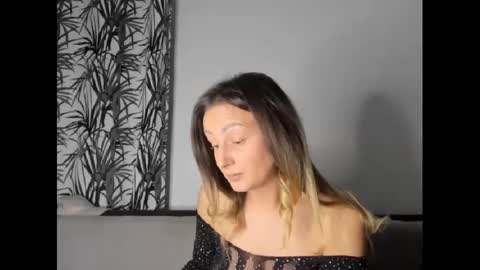 Snapshot of playfulaudrey chatting on December 7, 11:12 pm PlayfulAudrey online show from December 7, 11:12 pm