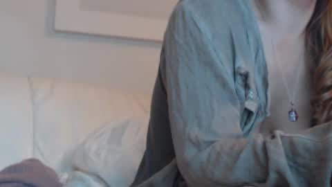 Snapshot of playfulsamira chatting on October 8, 12:04 am PlayfulSamira online show from October 8, 12:04 am