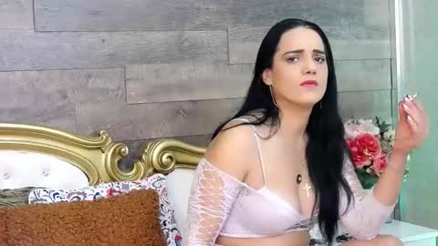 Snapshot of playfulsamy chatting on December 3, 5:08 am PlayfulSamy online show from December 3, 5:08 am