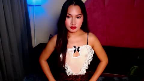 nikki online show from April 23, 5:26 pm