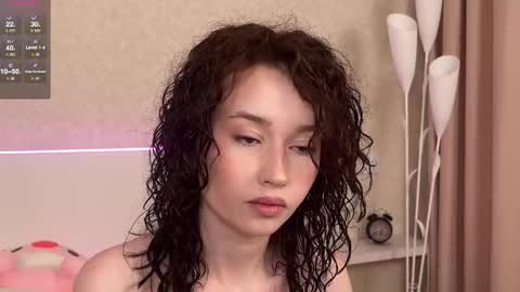 Simona and Bonnie online show from April 26, 3:21 pm