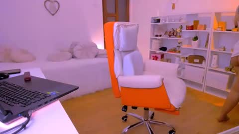 PleasureWitch online show from April 24, 7:27 pm