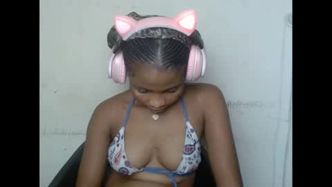 plumnjuicyx online show from March 1, 4:33 pm