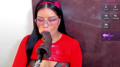 pocahontas_lantina online show from March 16, 5:44 am