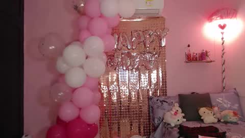 Snapshot of poison_pink chatting on September 29, 3:06 pm Rose and Dariah 3 online show from September 29, 3:06 pm