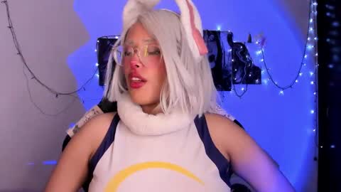 Willow                      Hours 12pm to 630pm Colombian time FRIDAY AND SUNDAY FREE DAYS online show from November 22, 5:48 pm