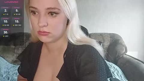 poisondark online show from November 22, 6:16 am