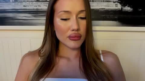 Angelic online show from March 15, 8:11 pm