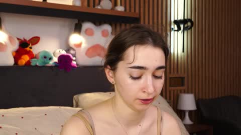 Polly online show from March 7, 7:48 am