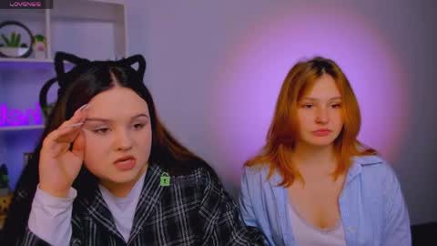 polly_cute1 online show from March 23, 7:20 pm