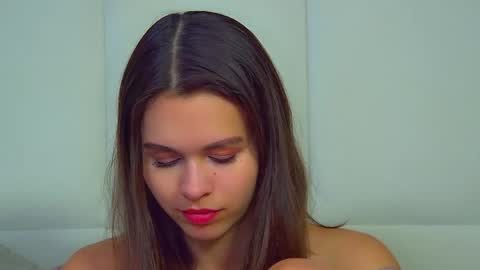 Polly online show from March 8, 8:13 pm