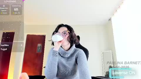 paulina barnett online show from July 15, 3:39 pm