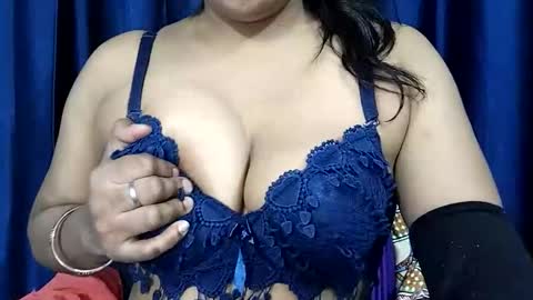 poojalady online show from October 29, 3:00 am