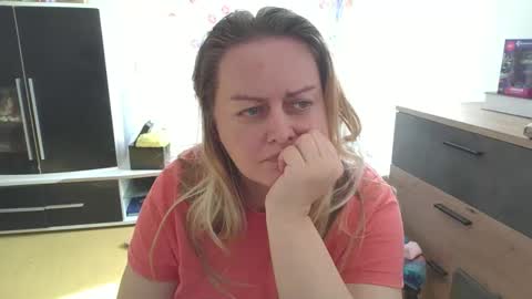 MelissOfficial online show from March 3, 9:59 am