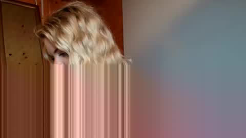 porshabelle online show from January 17, 6:32 am