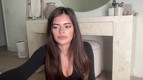 Selena online show from March 5, 2:40 am