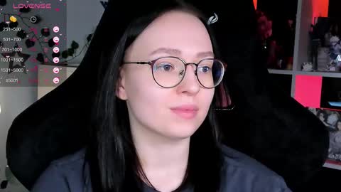 Robyn online show from January 18, 12:34 pm