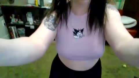 Snapshot of pppawg chatting on December 5, 8:00 am PAWG Pale Princess online show from December 5, 8:00 am