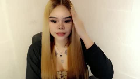 MAXXINE online show from December 14, 2:50 am