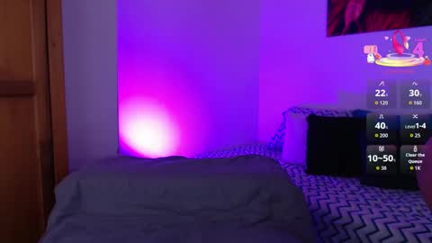 ---- online show from October 8, 8:24 pm