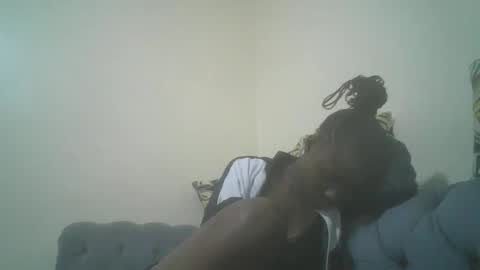 prettiest_doll online show from December 17, 1:00 am