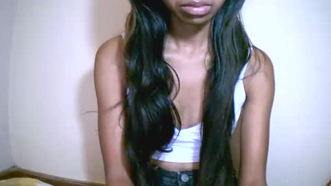 prettiethalia online show from March 9, 7:55 am