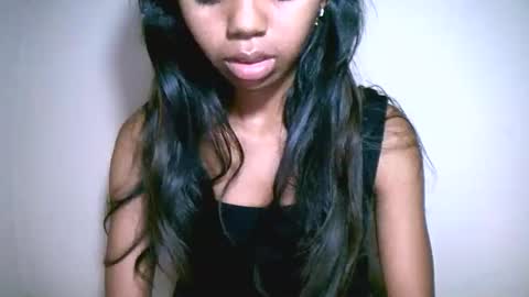 prettiethalia online show from March 12, 8:00 pm