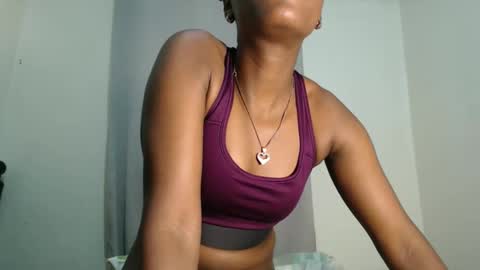 Snapshot of pretty5552 chatting on September 30, 6:41 am Pretty online show from September 30, 6:41 am