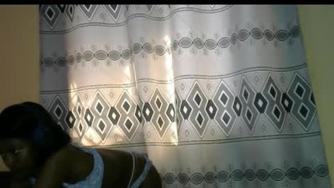 pretty__lisa online show from November 3, 12:09 pm