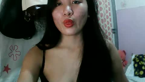 pretty_am online show from October 20, 2:31 pm