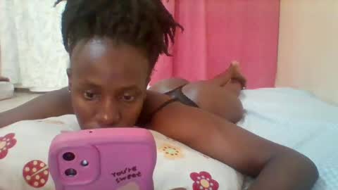 Snapshot of pretty_darya chatting on February 4, 4:15 am pretty_darya online show from February 4, 4:15 am