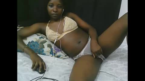 pretty online show from April 25, 6:38 pm