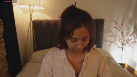 pretty_goddess online show from June 28, 1:45 am