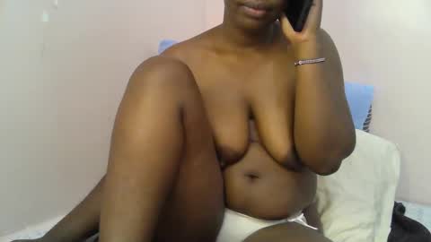 pretty_kylah online show from November 25, 5:31 am