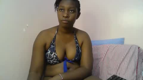 pretty_kylah online show from November 3, 4:27 am