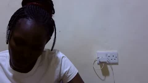 pretty_leila1 online show from April 23, 12:29 pm