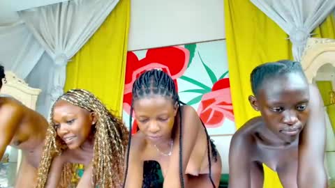 Rinah online show from April 27, 8:39 pm