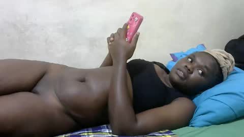 pretty_melan online show from March 27, 8:26 am