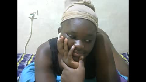 pretty_melan online show from March 26, 7:59 pm