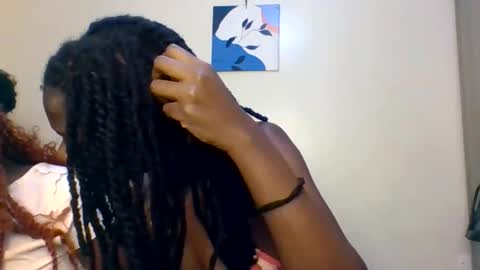 naya online show from December 20, 6:34 pm