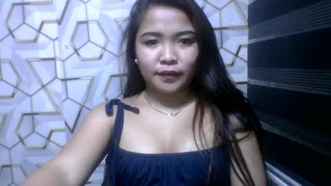 pretty_pharsa online show from June 17, 7:59 pm
