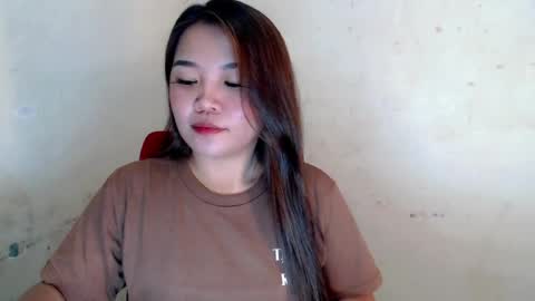 pretty_pharsa online show from June 5, 8:31 am