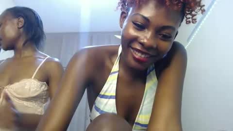 pretty_pixel online show from October 14, 9:17 pm