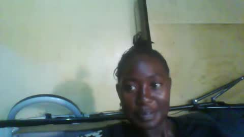 pretty_tiaana online show from June 9, 12:04 pm